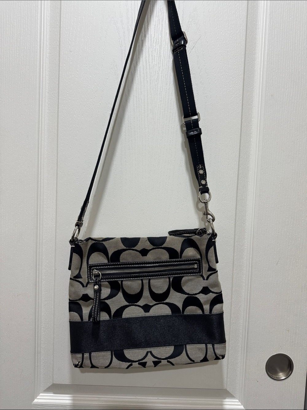 Coach Signature C Canvas Crossbody Bag Black Khaki Small Zip Purse - Picture 7 of 16
